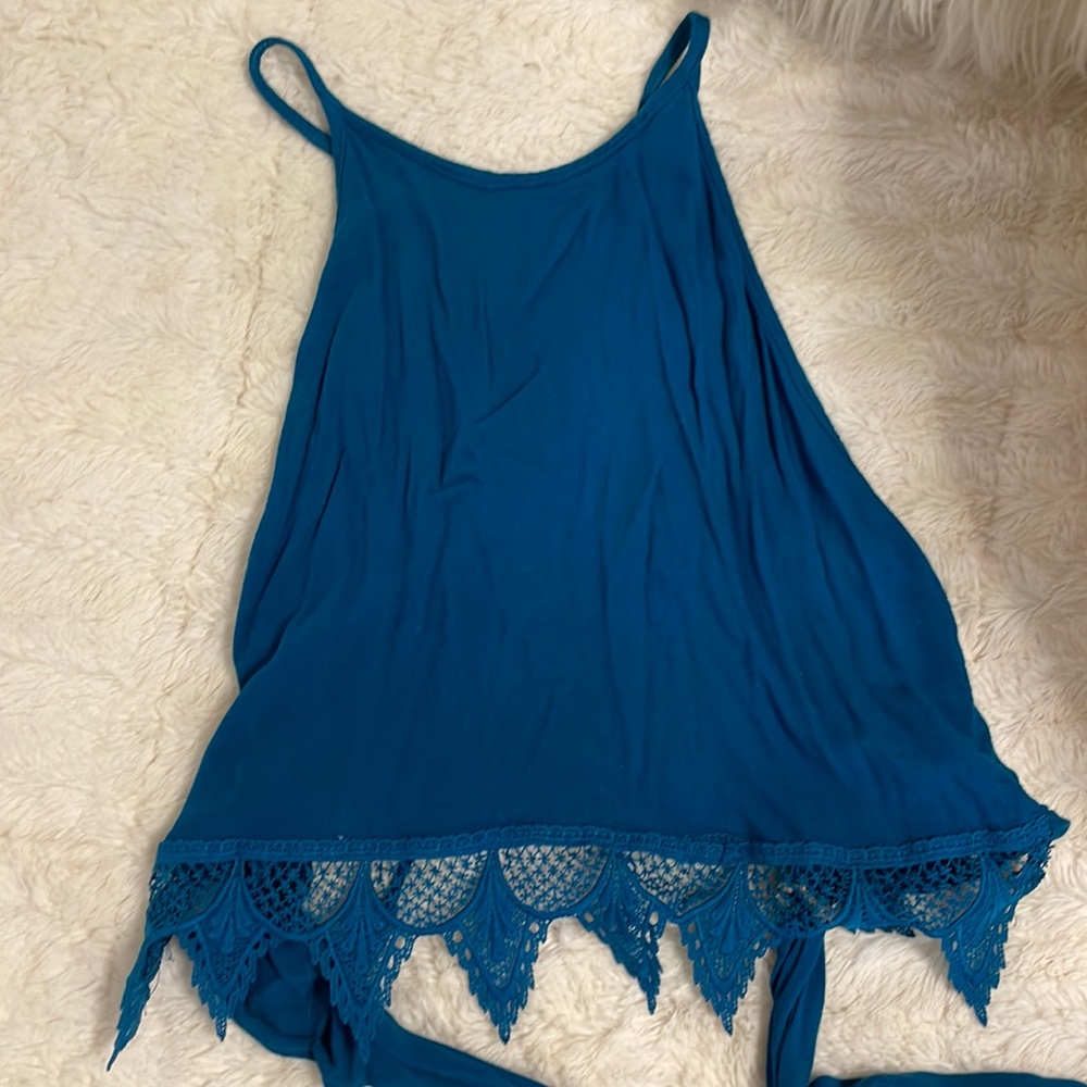 blue shirt